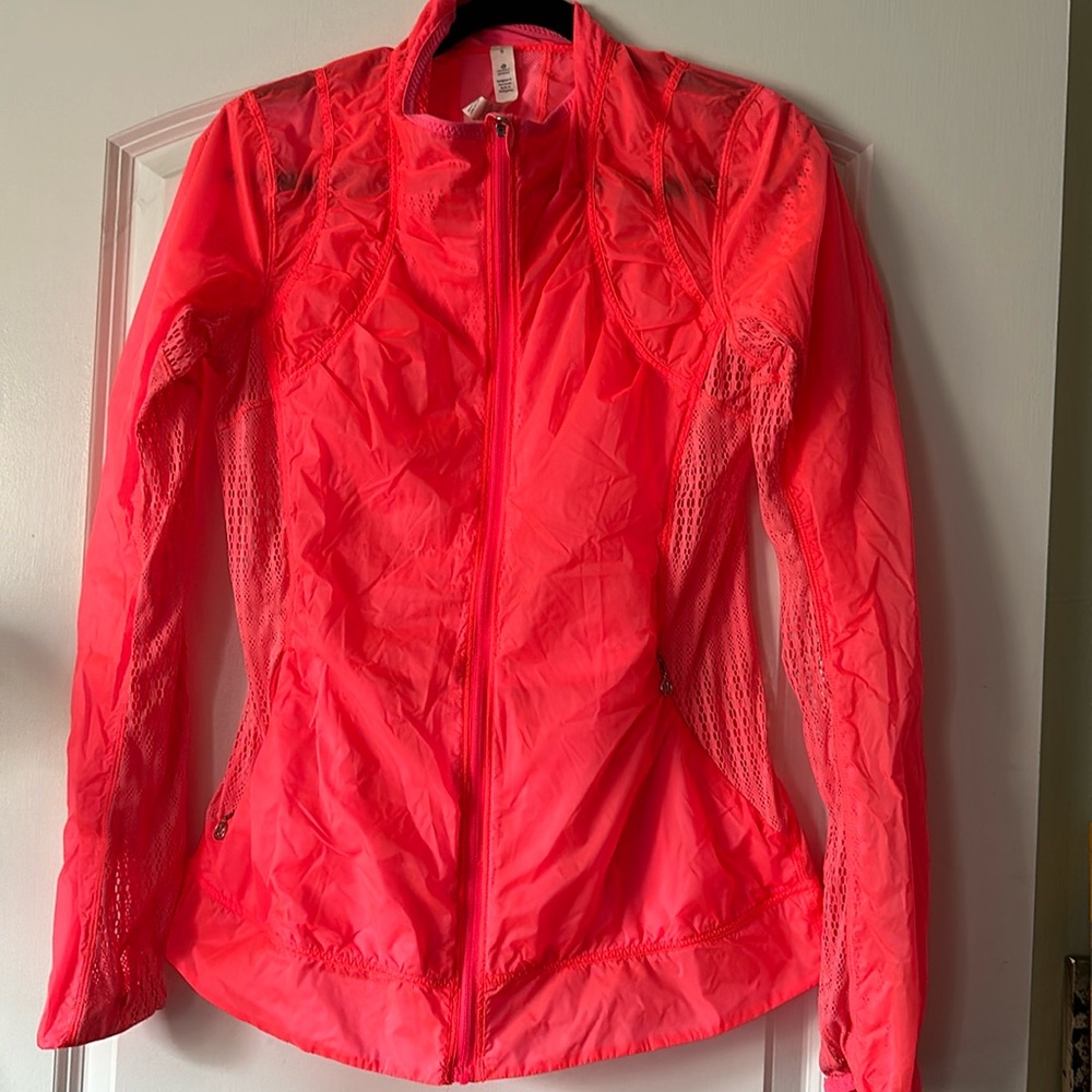 Lululemon Run Jacket size 6